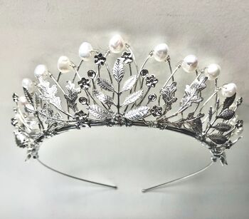 The Agatha Crown Oak Leaf Pearl Tiara, 7 of 12