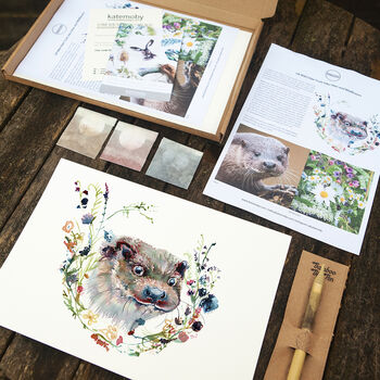 Otter And Wildflower Wreath Online Drawing Workshop, 3 of 8