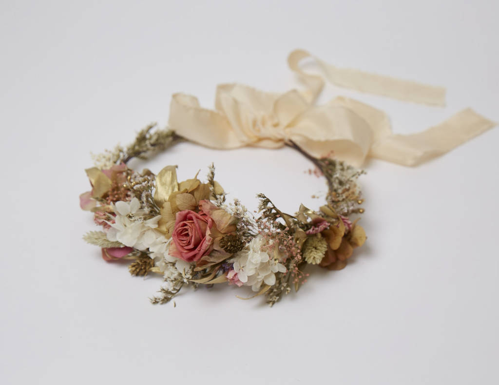 Coral Retro Horseshoe Crown By Sophie and Luna