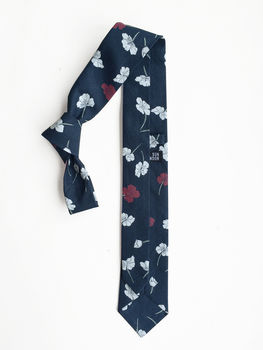 Finchley Floral Men's Tie, 2 of 3