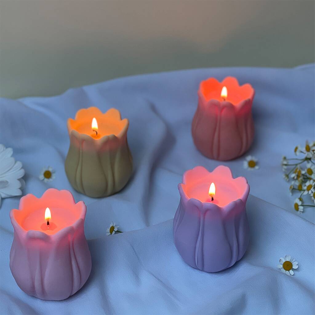 Tulip Shaped Candle, 1 of 4