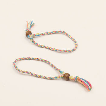 Make Your Own Friendship Bracelets, 7 of 10