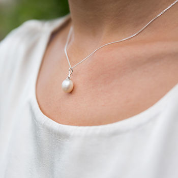 Classic Freshwater Pearl Necklace, 2 of 3