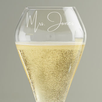 Personalised Tulip Champagne Flute Set For Couples, 7 of 8