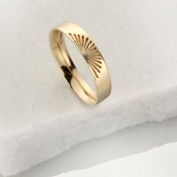 Gold Sun Pattern Women's Wedding Ring 4mm, 2 of 5