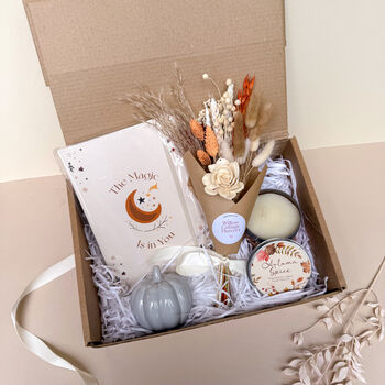 Cream Autumn Gift Set With Autumn Spice Candle, 3 of 3