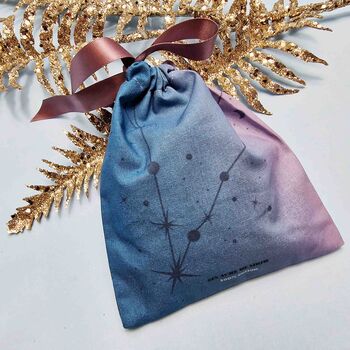 Pisces Birth Flower Gift Pouch, 3 of 8