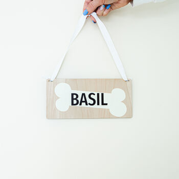 Personalised Wooden Dog Kennel Hanging Sign, 3 of 6