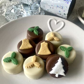 Xmas Letterbox Selection Of Mini Chocolate Coated Oreos, 9 of 10