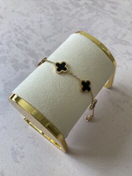 Adina Clover Charm Bracelet Gold Black, 5 of 5