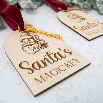 Personalised Santa's Magic Key Kids Christmas Tag, 7 of 9