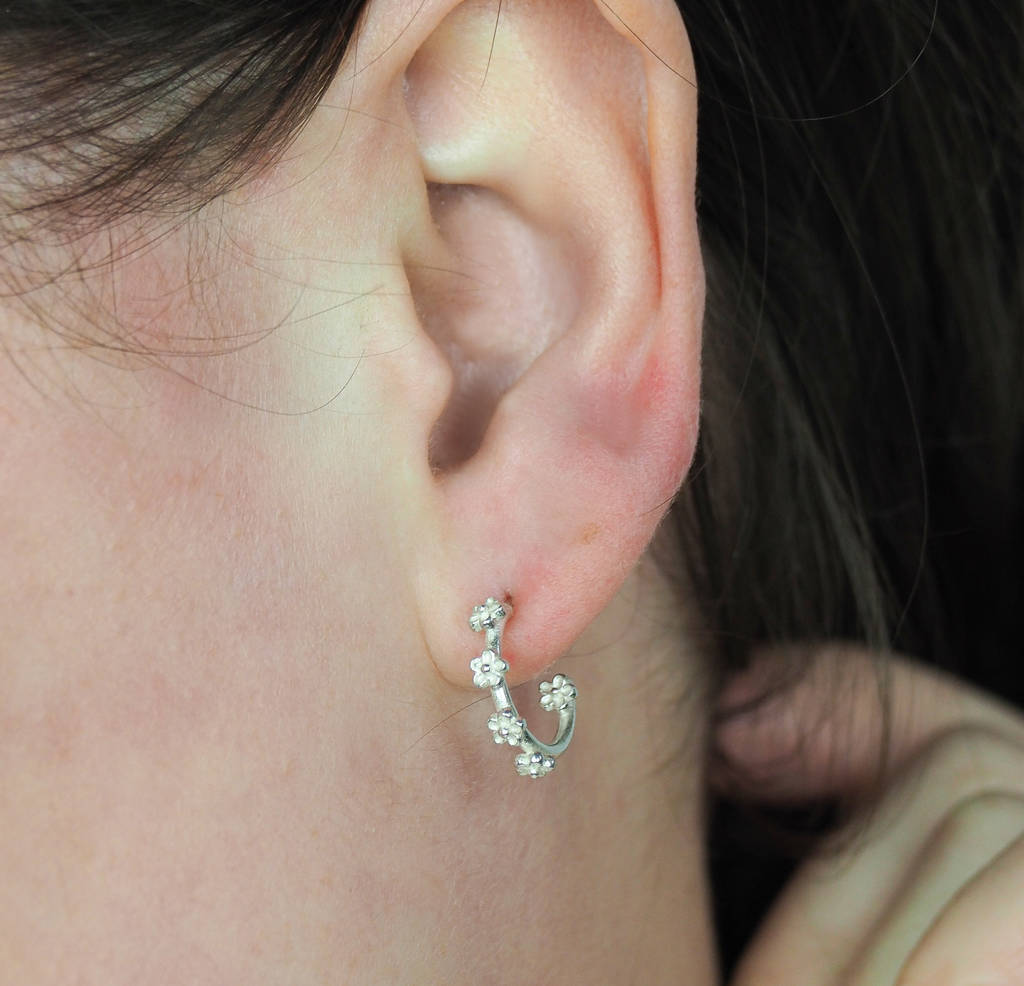 Dainty Ivy Light Blue Gemstone Flower Hoop Earrings | Caitlyn Minimalist