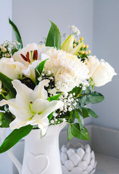 Fresh Lilies Hand Tied Bouquet Delicate Whisper, 5 of 6