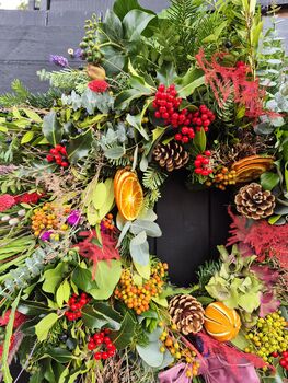 Berries And Bows Deluxe Wreath Making Kit. Make Your Own Christmas Wreath, 5 of 7