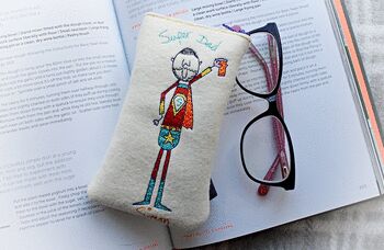 Personalised Super Dad Hand Embroidered Glasses Case – Custom Father’s Day Gift, 3 of 5