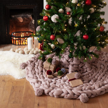 Giant Knit Christmas Tree Skirt, 3 of 6