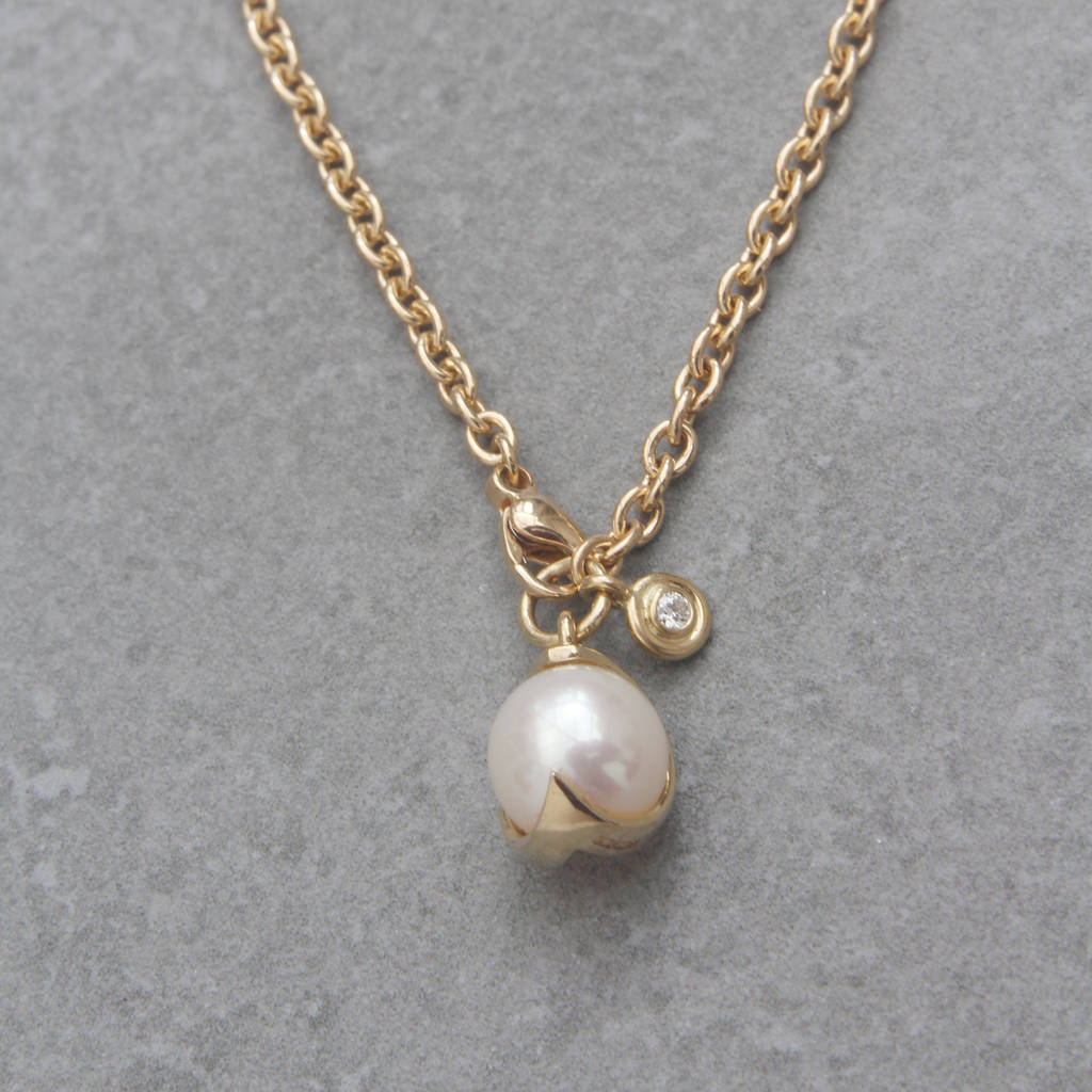 18ct Gold Diamond And Pearl Charleston Bracelet By Karen Phillips 18ct Gold Diamond And Pearl Charleston Bracelet