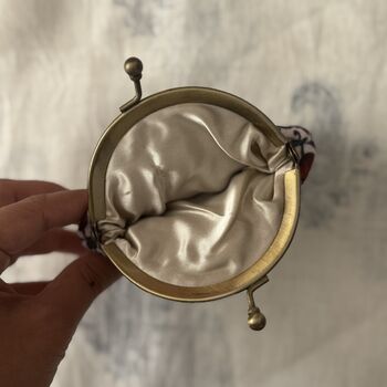 Kiss Lock Coin Purse, 4 of 8