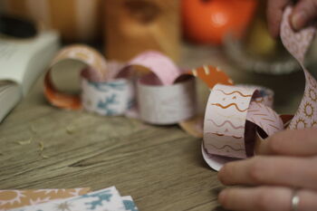 Wild Wild West | Paper Chain Kit, 2 of 12