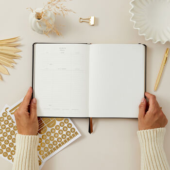 2026 Weekly Planner Black, 7 of 12