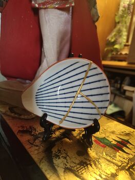 Shallow Patterned Trinket Dish, 2 of 3