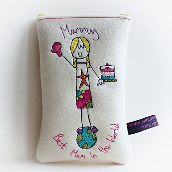 Best Mum In The World Glasses Case, Personalised, 2 of 6