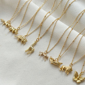 The Wildlife Collection Giraffe Necklace, 3 of 3