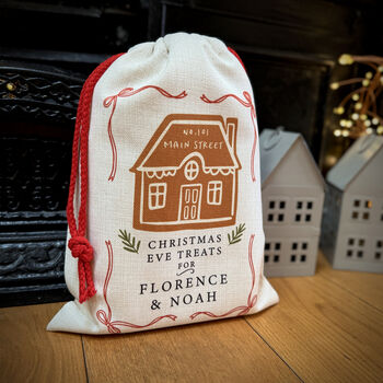 Personalised Christmas Eve Gingerbread House Sack, 4 of 4