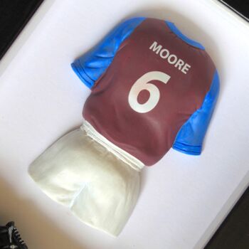 Football Legend KitBox: Bobby Moore: West Ham, 2 of 6