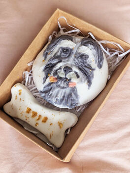 Personalised Hand Iced Pet Portraite Letterbox Biscuit Gift, 3 of 11