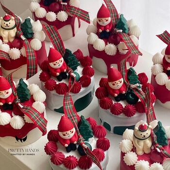 Personalised Gift Box Of Christmas Candle Featuring Santa, 6 of 7