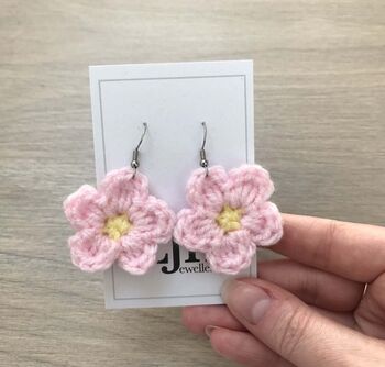 Crochet Daisy Flower Earrings, 9 of 11