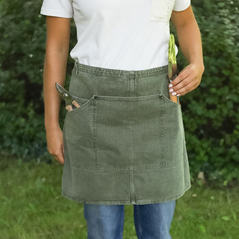 Short Cotton Half Apron With Pockets And Tie Waist, 2 of 8