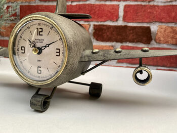 42cm Metal Fighter Aeroplane Clock Novelty Desk Freestanding Or Wall Mount, 4 of 7