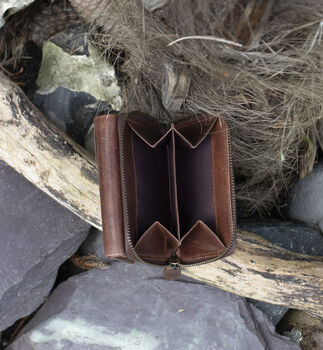 Woman's Medium Size Vintage Brown Leather Purse Wallet, 6 of 8