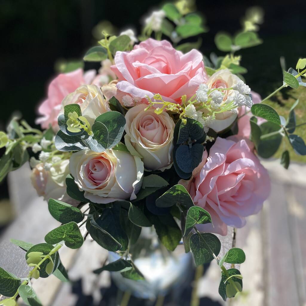 Peaches And Cream Rose Gift Bouquet, 1 of 9
