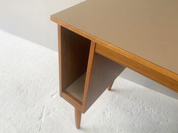 1970’s Mid Century Modern Desk By Schreiber Furniture, 11 of 12