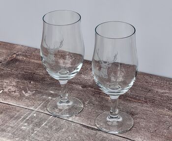 Set Of Two Stag Design Etched Craft Beer Glasses, 3 of 4