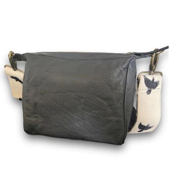 Unisex Leather Ari Bag, 4 of 5