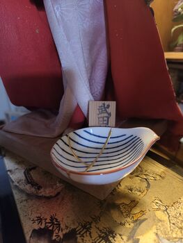 Shallow Patterned Trinket Dish, 3 of 3
