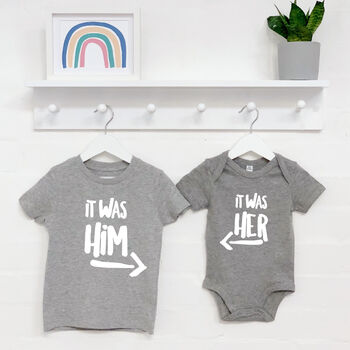 It Was Him/Her! Sibling Rivalry Babygrow And Tee Set, 7 of 8
