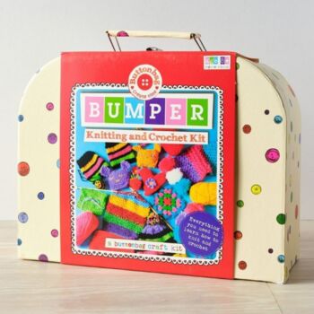 Kids Bumper Learn To Knit In A Suitcase, 2 of 3