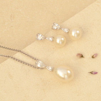 Pearl And Teardrop Necklace, 3 of 4
