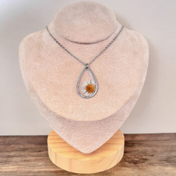 Teardrop Daisy Necklace, 3 of 6