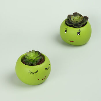 G Decor Smiling Pair Peas In The Pod Planter, 4 of 7