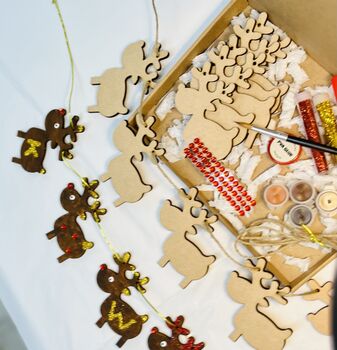 Personalised Reindeer Bunting Wooden Paint Craft Kit, 11 of 12