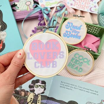 Mini Embroidery Hoop Shelf Decor For Readers, 5 of 10