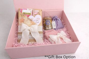 Blind Date With A Book Gift Set Mothers Day Box, 4 of 7