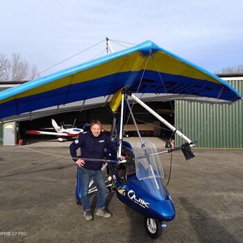 30 Minute Microlight Flight Experience In Northampton, 2 of 9