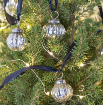 Ribbed Silver Bauble Garland On Black Ribbon, 5 of 5